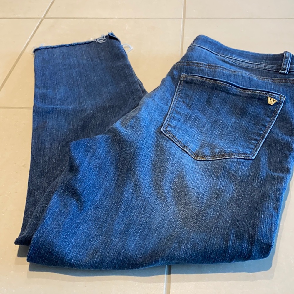 Wit & Wisdom skinny crop